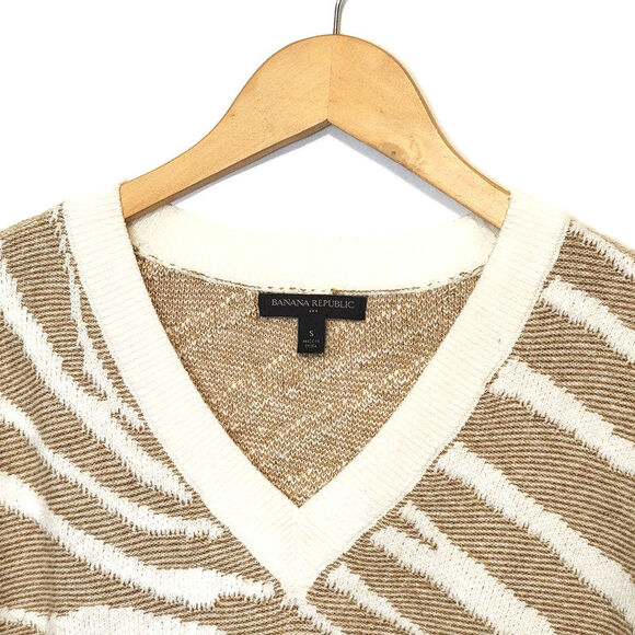 Banana Republic Zebra Print V Neck Sweater Tan Cream Animal Print Chic Cozy S - Picture 3 of 13